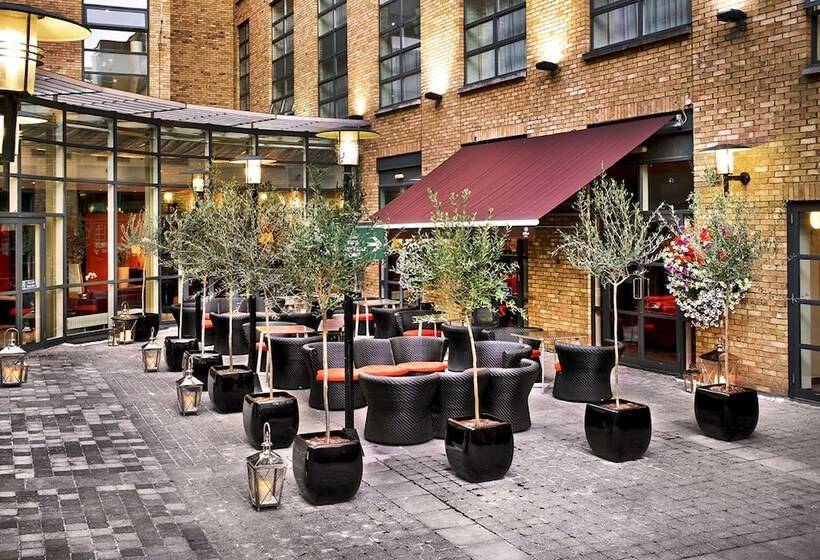 هتل Hilton Dublin