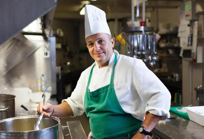 호텔 Europa  Skypool & Panorama