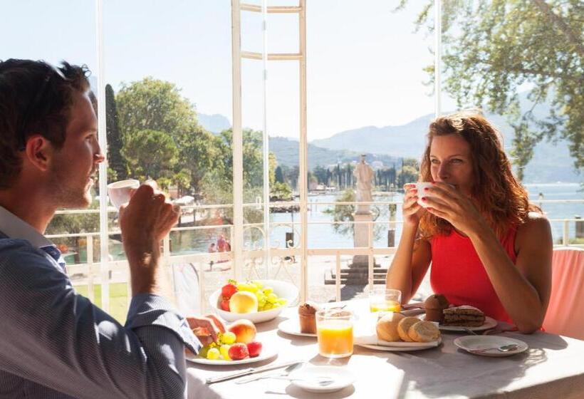 호텔 Europa  Skypool & Panorama