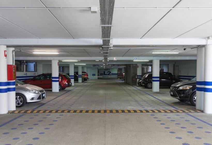 호텔 Europa  Skypool & Panorama