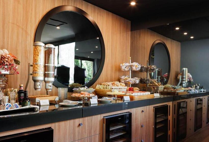 Jr Hotels Bologna Amadeus