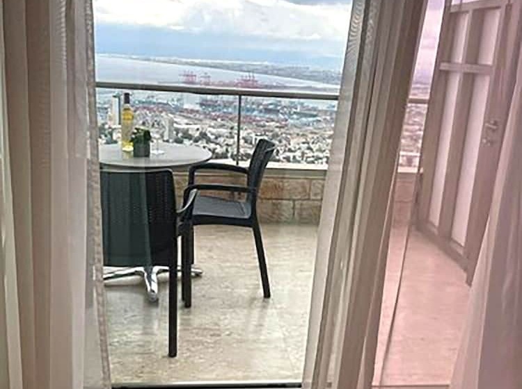 Отель Crowne Plaza Haifa, An Ihg