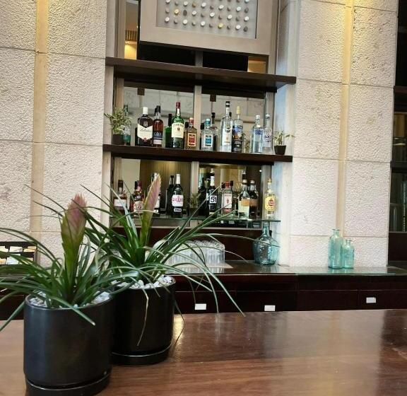 Отель Crowne Plaza Haifa, An Ihg