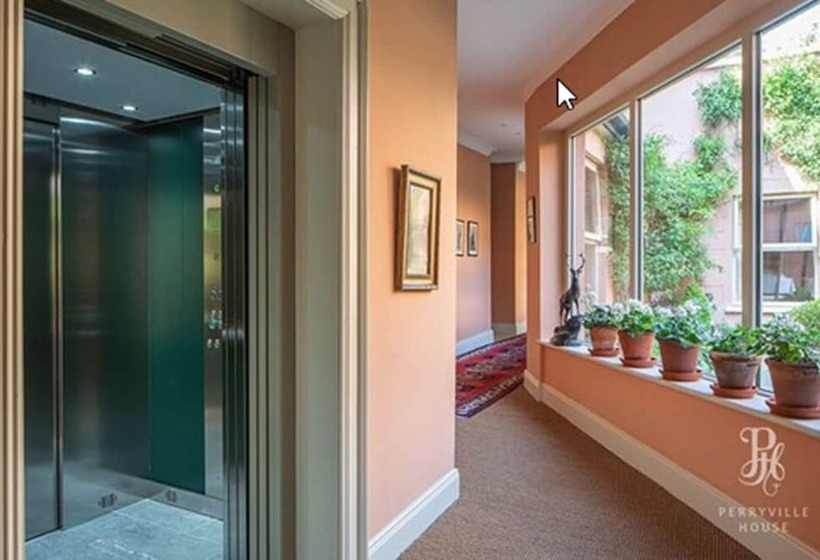 Отель Perryville House