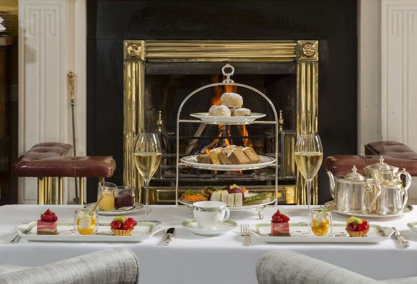 בית מלון כפרי The Merrion