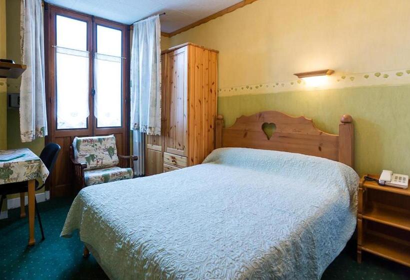 Отель Des Alpes