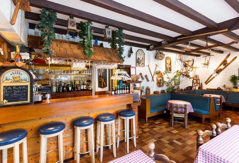 Отель Des Alpes