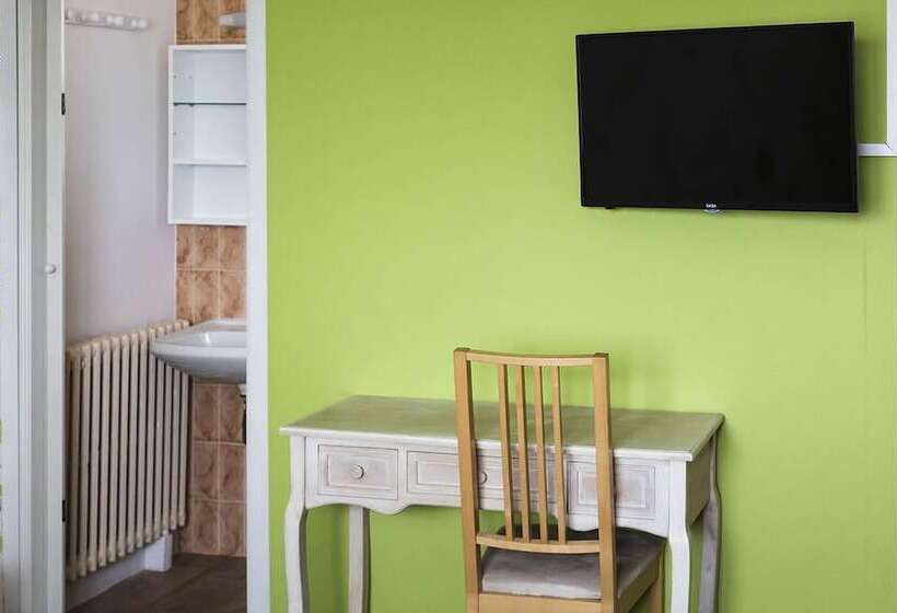 Отель Le Cormier 9