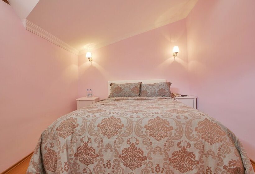 Nizam Butik Otel Büyükada