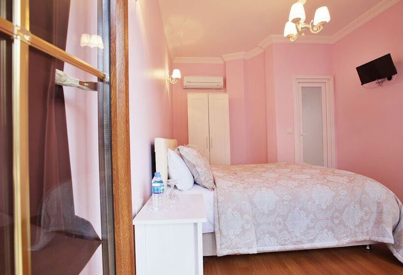 Nizam Butik Otel Büyükada