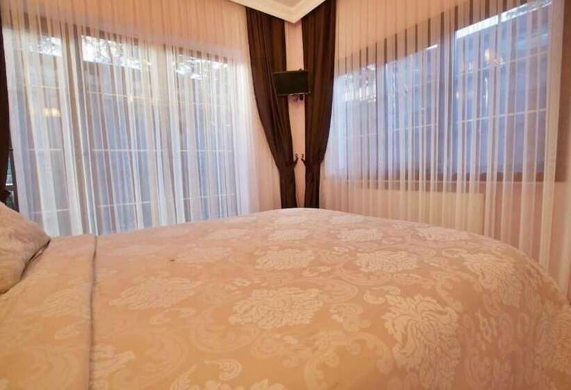 Nizam Butik Otel Büyükada