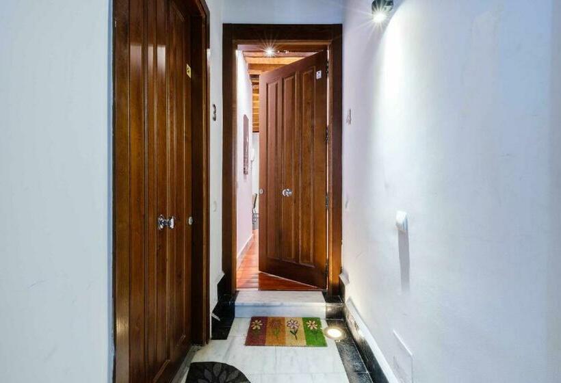 Apartamento Con Patio Junto A La Catedral By Toledo Ap