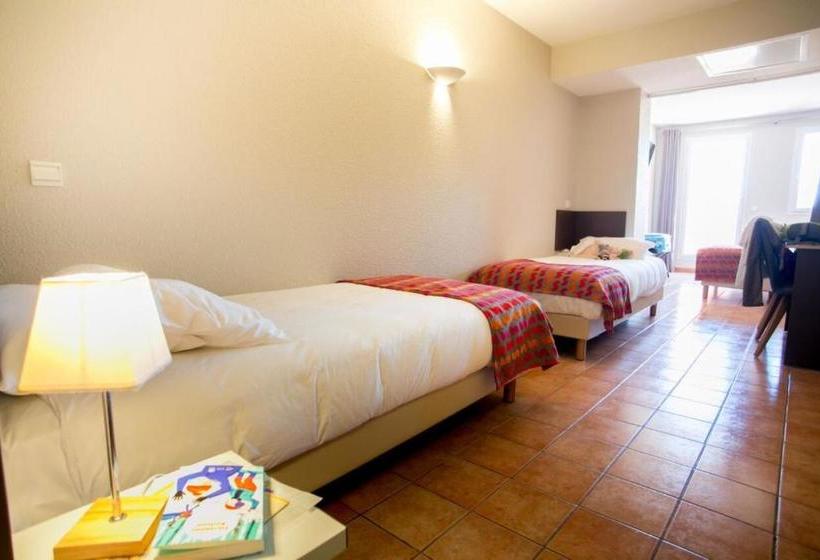 Отель Hôtel L Arapède