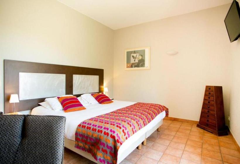 Отель Hôtel L Arapède