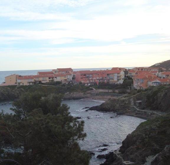 Отель Hôtel L Arapède