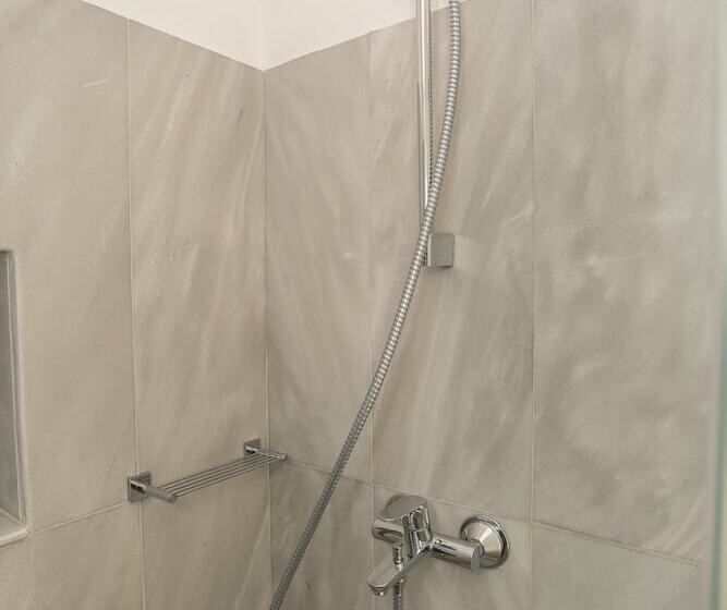 Karpimo Horizon   Caldera View With Private Hot Tub