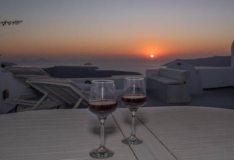 Karpimo Horizon   Caldera View With Private Hot Tub