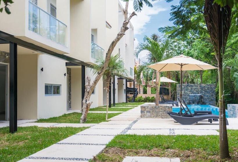 Increíble Estudio En Puerto Aventuras, Condominio Con Alberca # 201