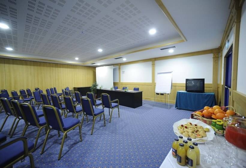 فندق Alpholiday Dolomiti Wellness & Family