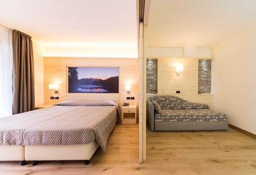 فندق Alpholiday Dolomiti Wellness & Family