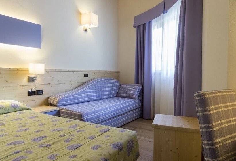 فندق Alpholiday Dolomiti Wellness & Family