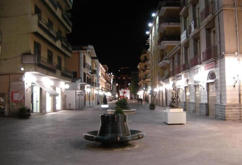 Отель Bv President