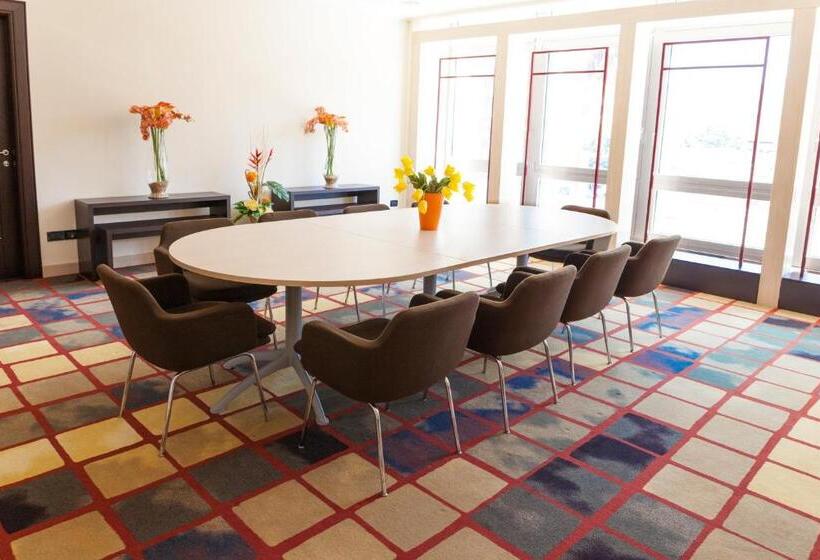 Отель Bv President