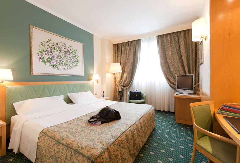 City Life Hotel Poliziano, By R Collection Hotels