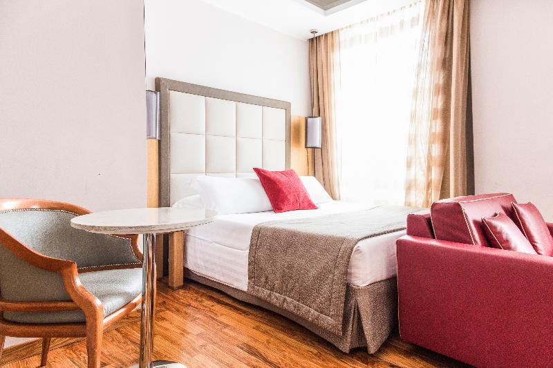 هتل Giolli Nazionale