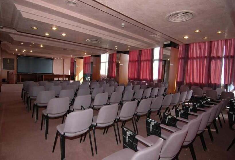 هتل Grande Albergo Potenza