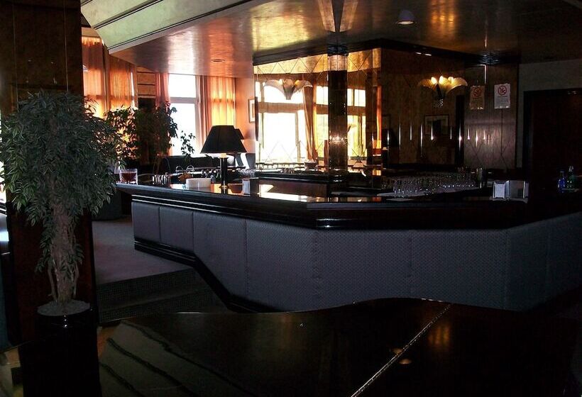 هتل Grande Albergo Potenza