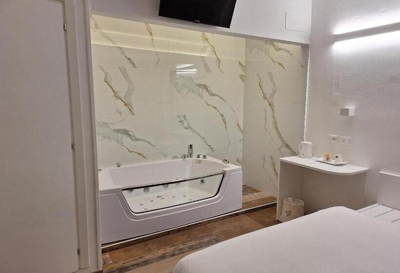 Hotel Holiday  Alla Finestrella