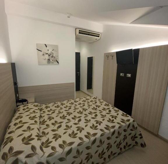 Hotel Holiday  Alla Finestrella