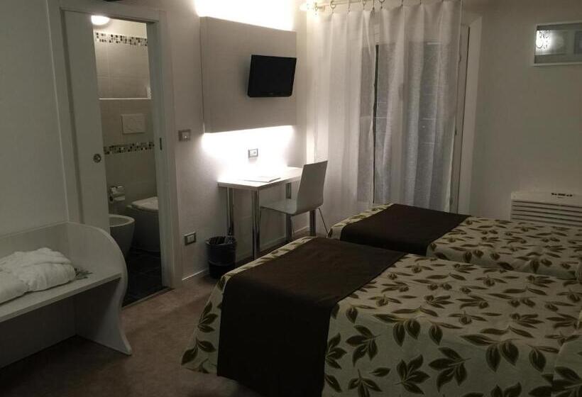 Hotel Holiday  Alla Finestrella