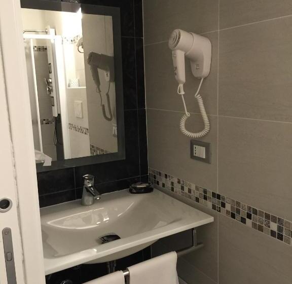 Hotel Holiday  Alla Finestrella