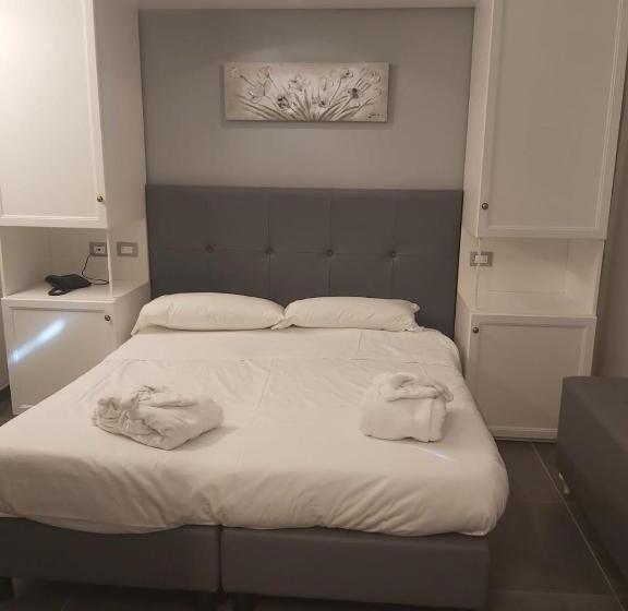 Hotel Holiday  Alla Finestrella