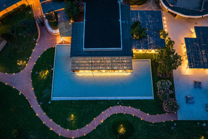 בית מלון כפרי Is Molas Resort