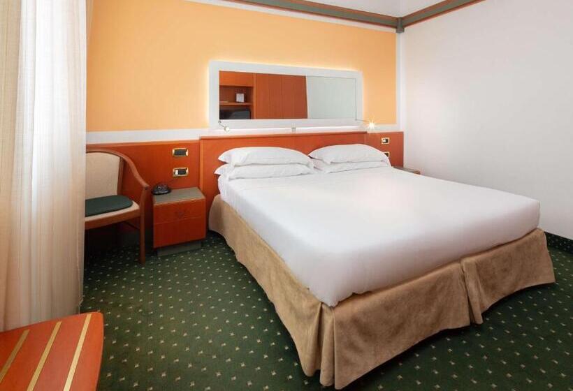 Jet Hotel, Sure Hotel Collection By Best Western