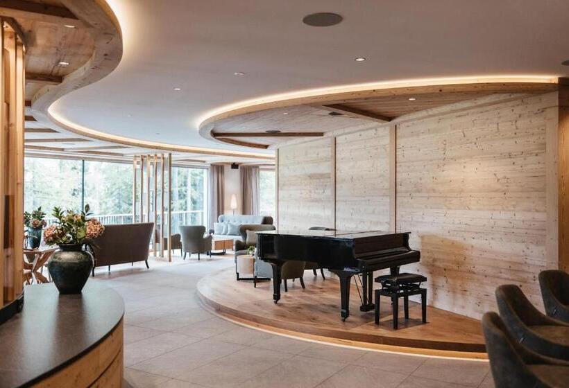 酒店 Kolfuschgerhof Mountain Resort