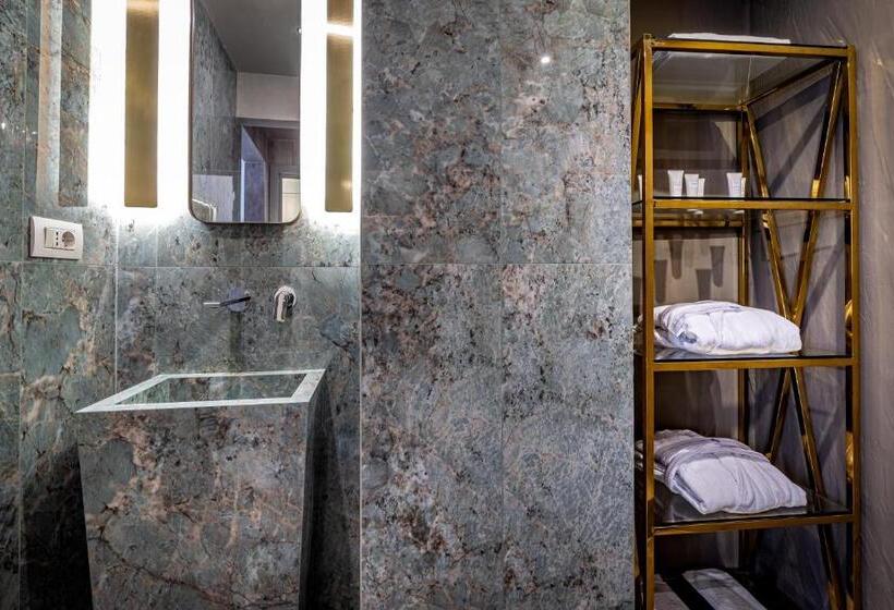 هتل La Scaletta Al Ponte Vecchio