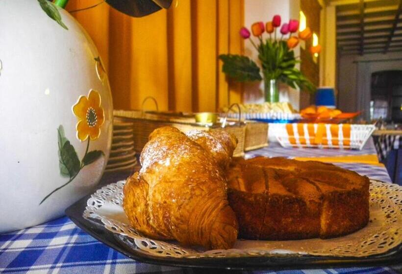 בית מלון כפרי Le Renaie