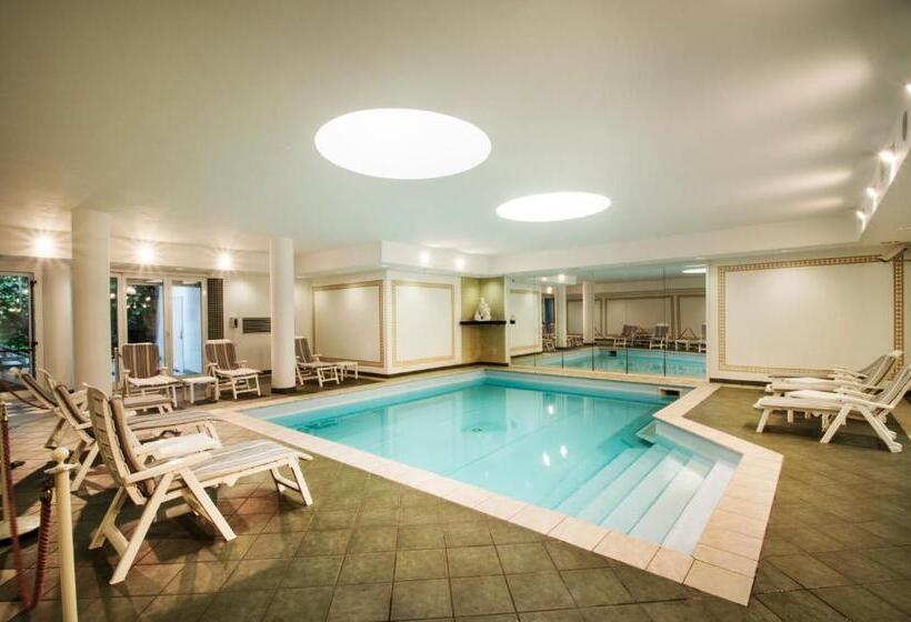 Отель Lido La Perla Nera