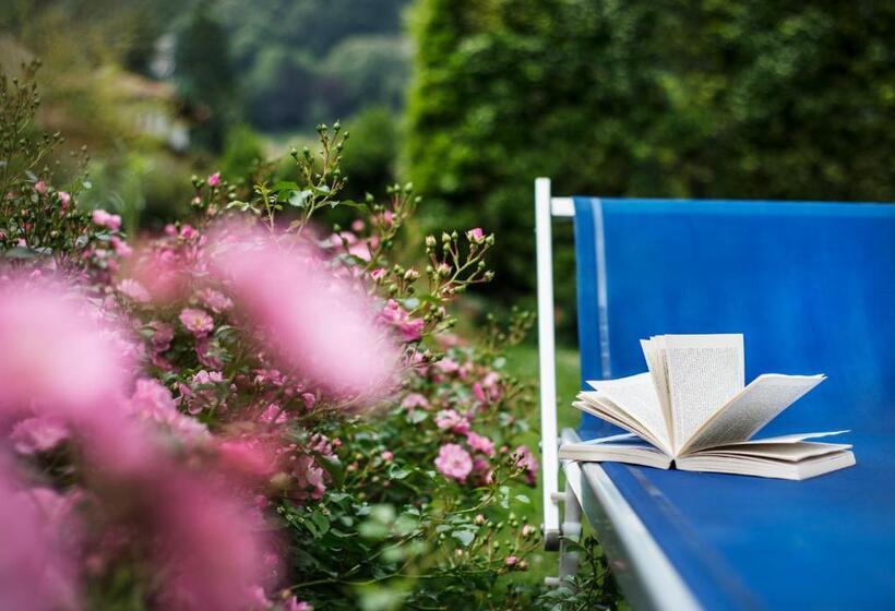 Отель Lido La Perla Nera