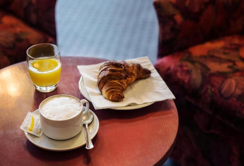 Отель Lido La Perla Nera