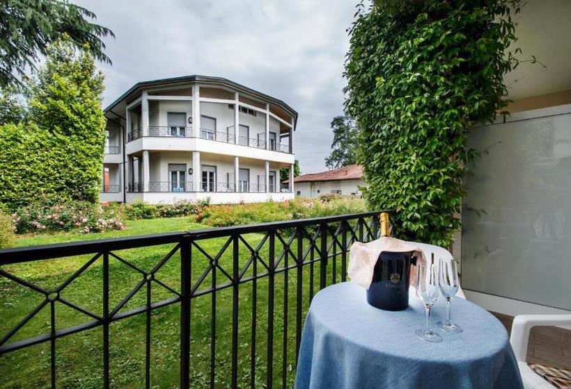 Отель Lido La Perla Nera