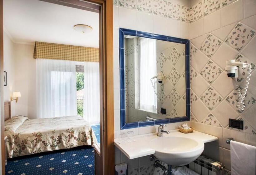 Отель Lido La Perla Nera