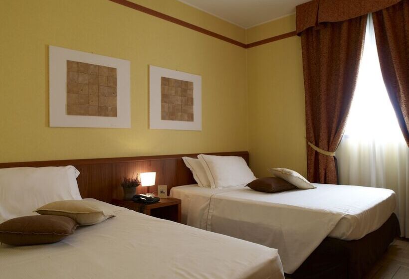 호텔 Montini Linate Airport