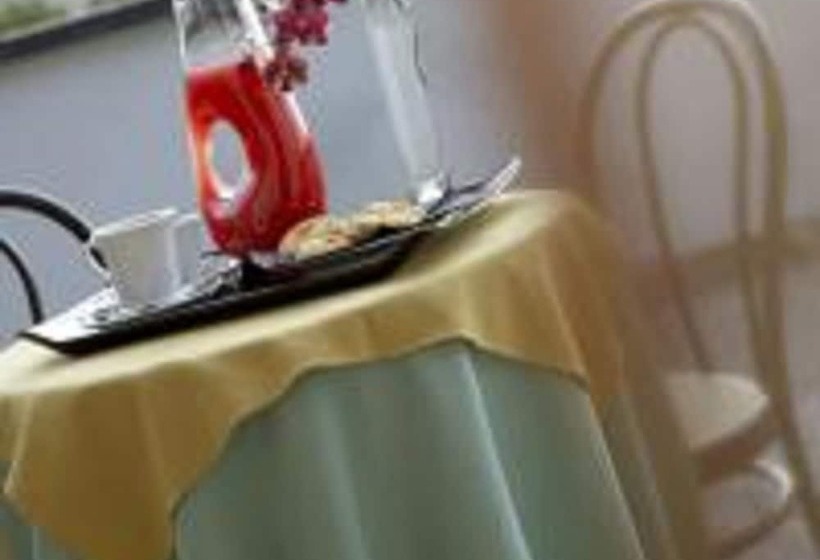 호텔 Montini Linate Airport