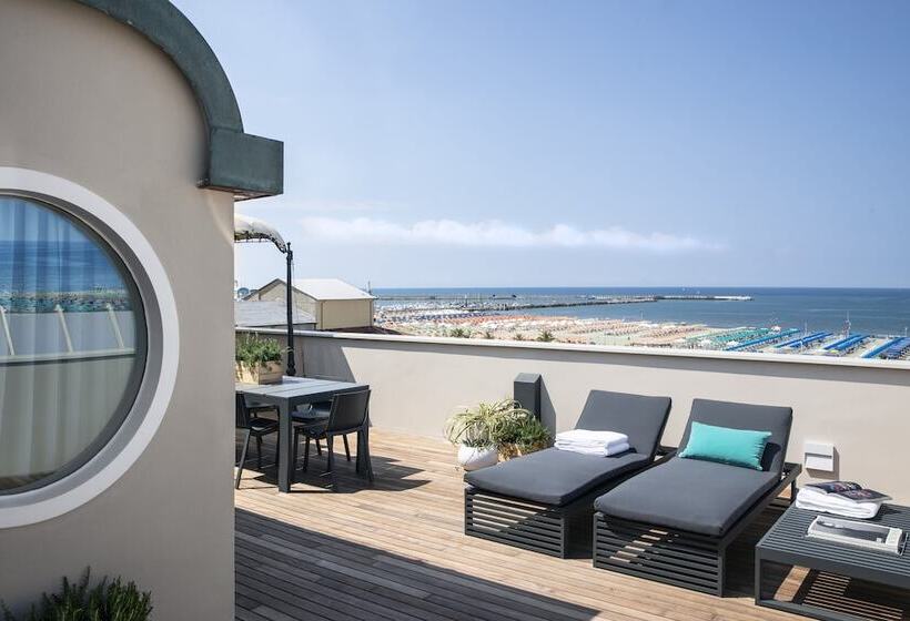 酒店 Plaza E De Russie Relais & Chateaux