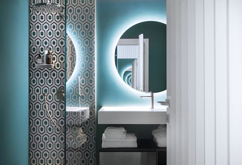 ホテル Plaza E De Russie  Relais & Chateaux